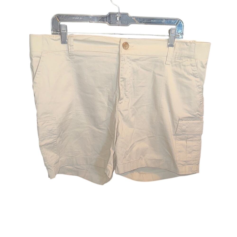Lee NWOT Women's Cargo Shorts in Off-White Size 16